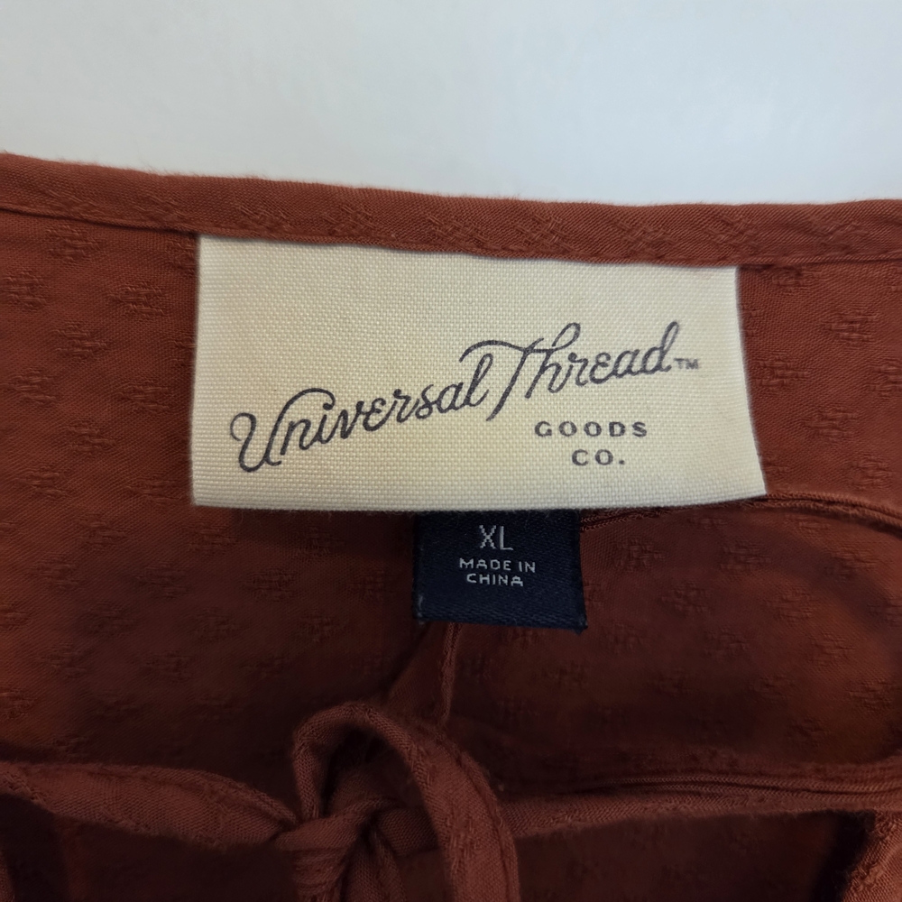 Universal Thread Blouse - Picture 6 of 6